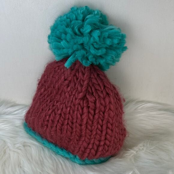 NWT! Poppy Mega Pom Beanie main image 9